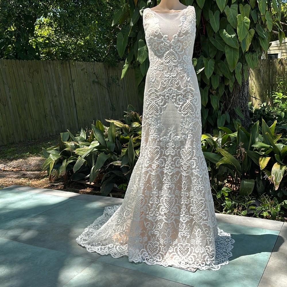 Gemy Maalouf Lace Boho Wedding Dress Sleeveless Illusion Size 10